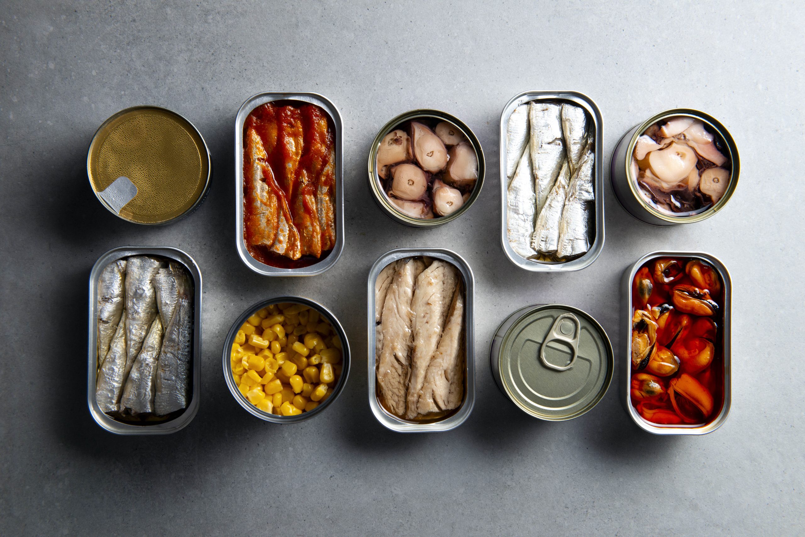 top view food packaged cans (1) copia